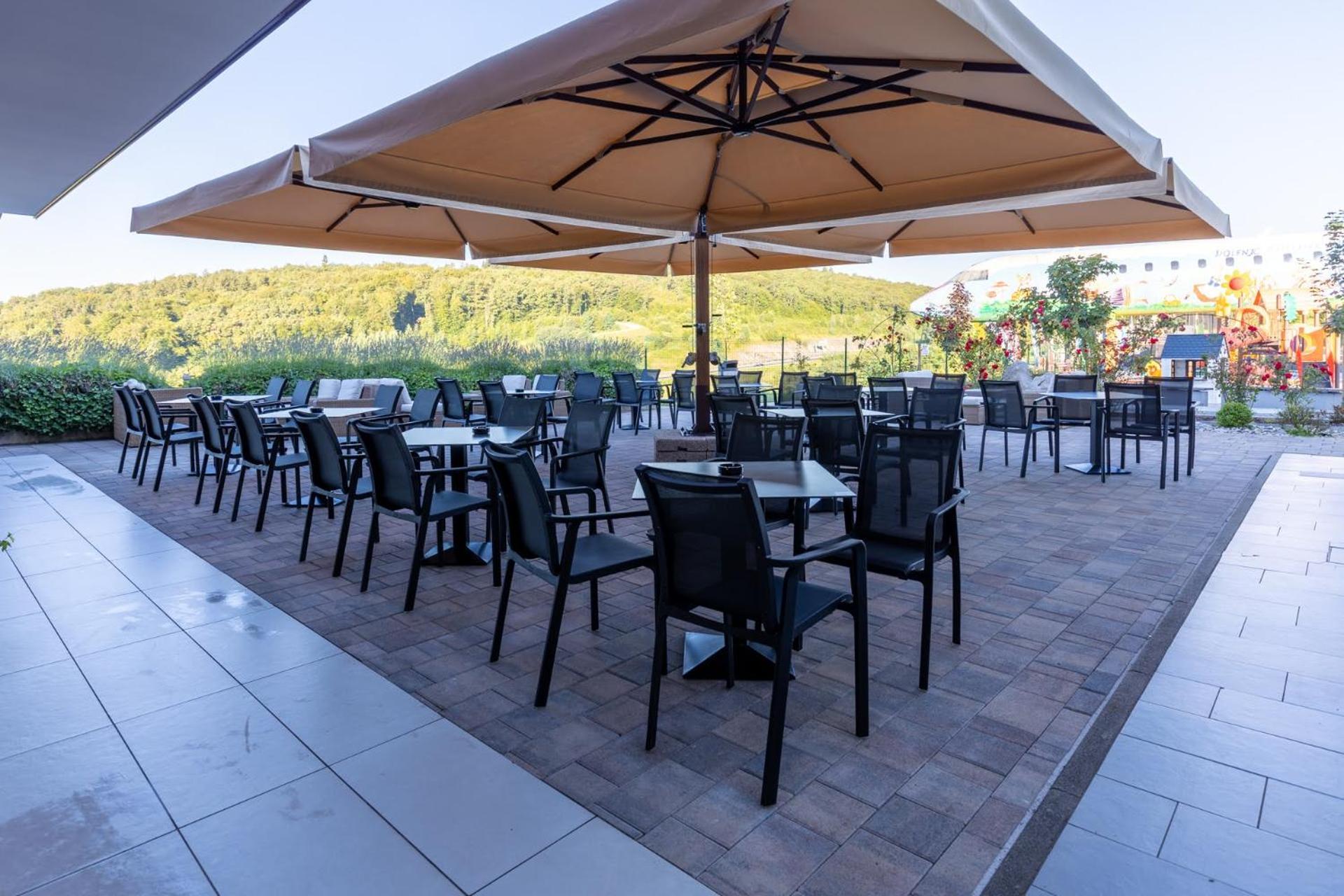 Hotel Dolenjc Novo Mesto Extérieur photo