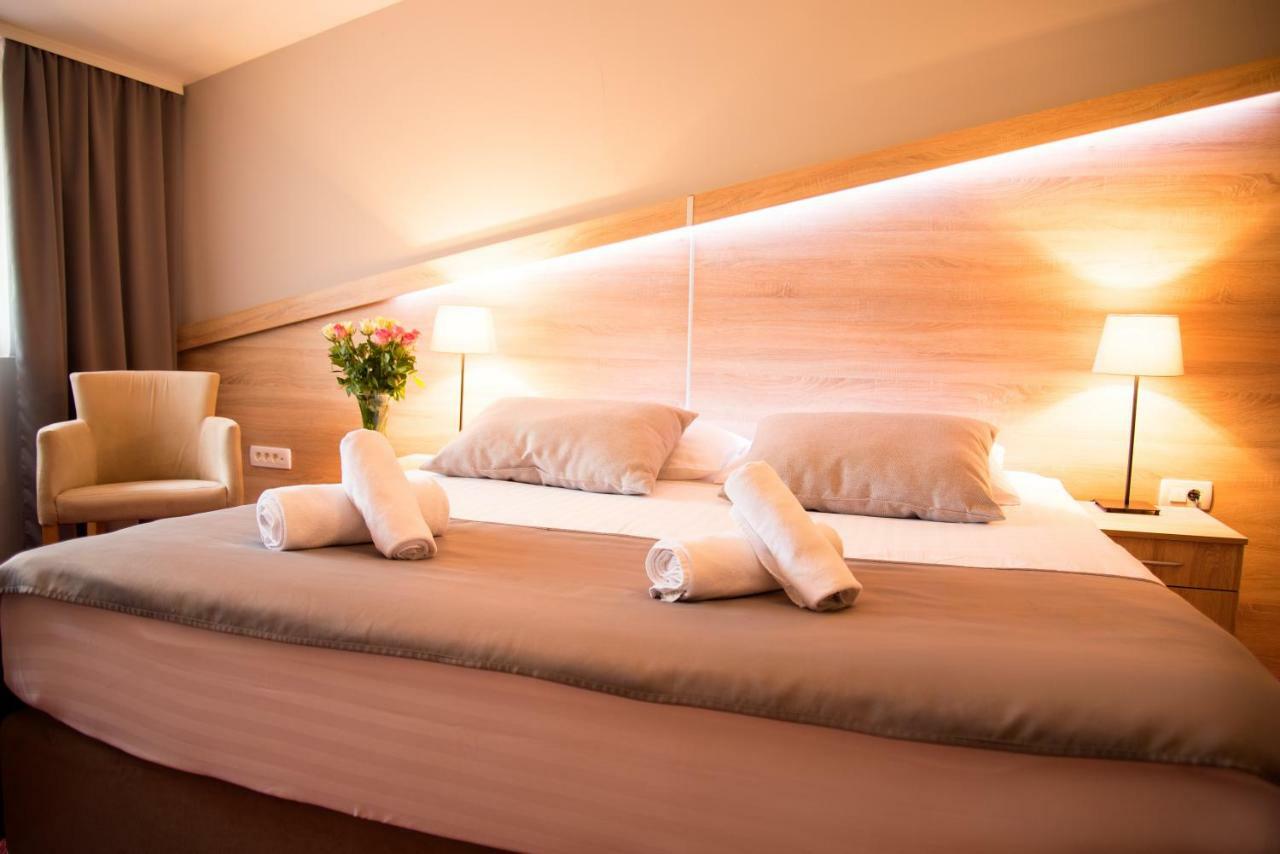 Hotel Dolenjc Novo Mesto Extérieur photo